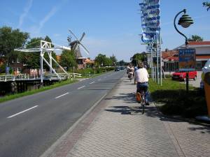 Foto 10 ( 13 KB )